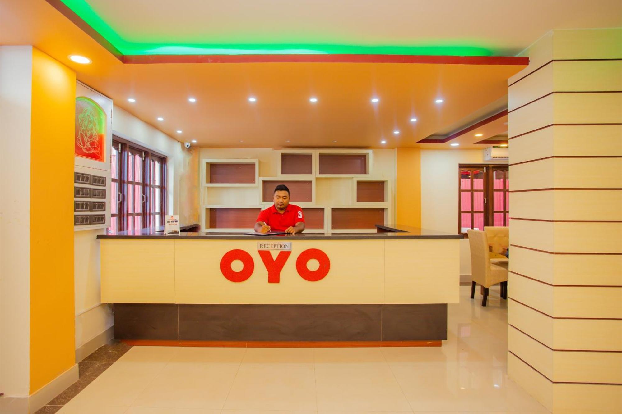 Oyo 589 Hotel Trimurti Káthmándú Exteriér fotografie