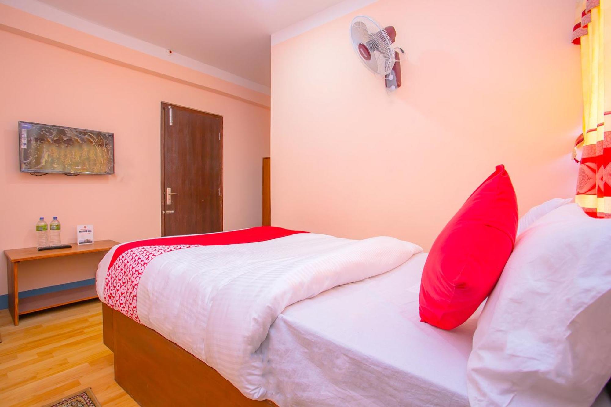 Oyo 589 Hotel Trimurti Káthmándú Exteriér fotografie