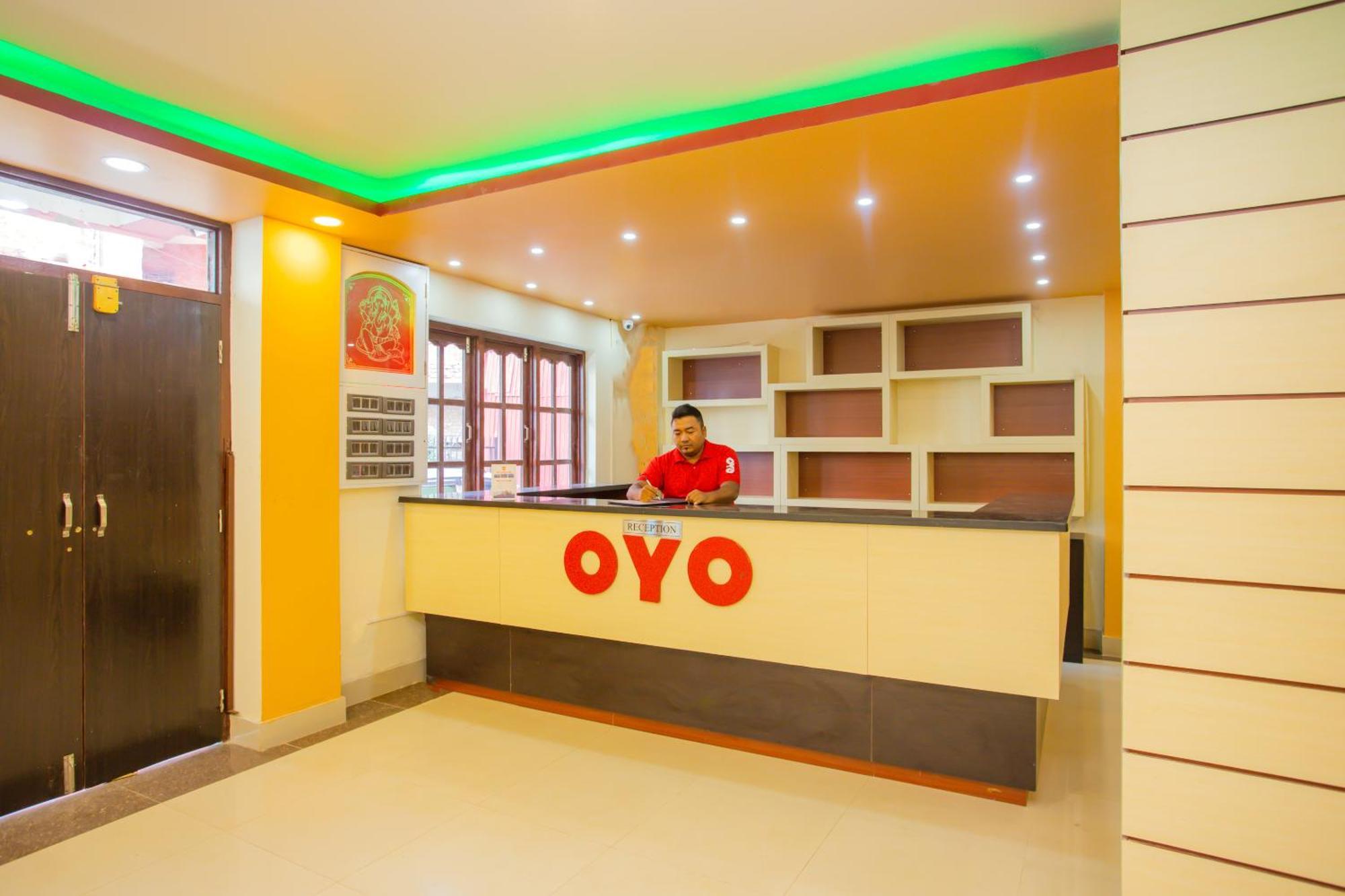 Oyo 589 Hotel Trimurti Káthmándú Exteriér fotografie